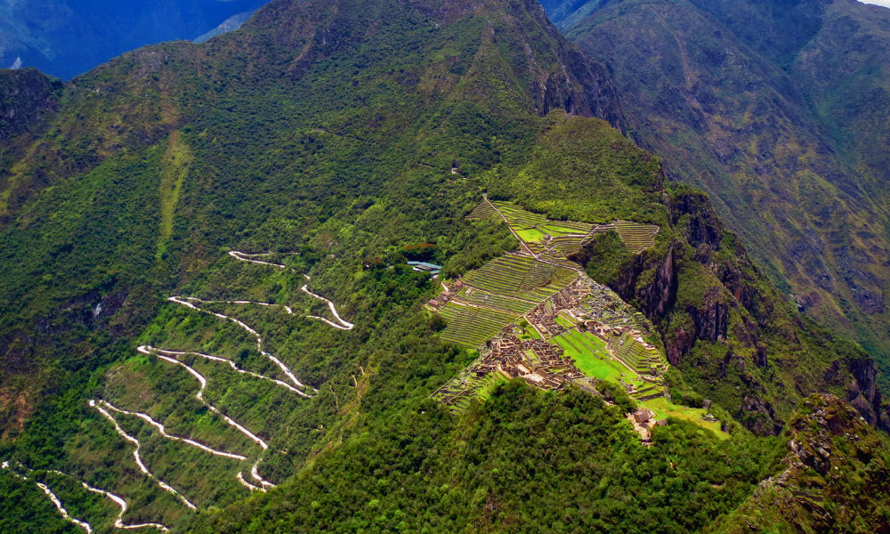  Huayna Picchu