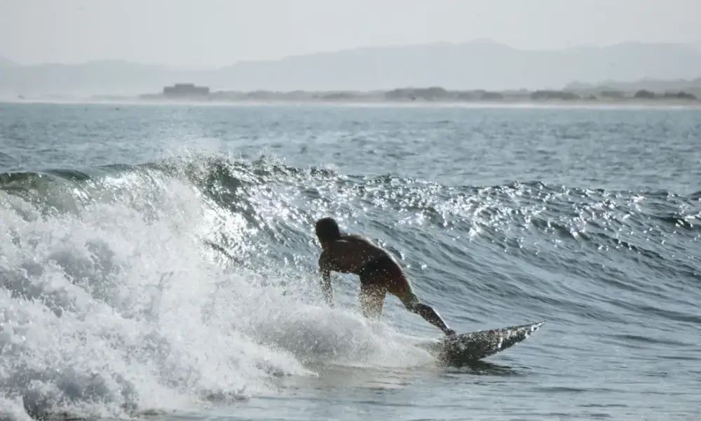 surfing in Peru