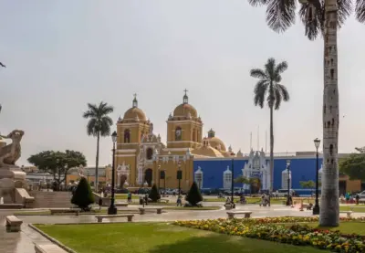 Visiting Trujillo without spending too much: Discover the Economic Treasures