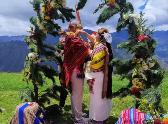 Paquete turístico Perú15 días Lima, Líneas de Nazca y Arequipa hasta Lago Titicaca, Cusco, Machu Picchu y Puerto Maldonado