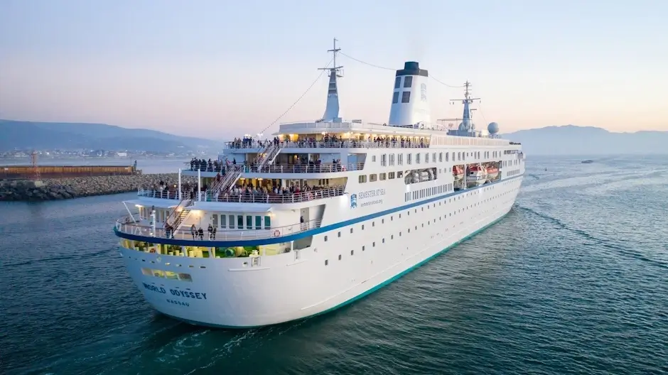 Arriving by Sea – Cruises to Peru