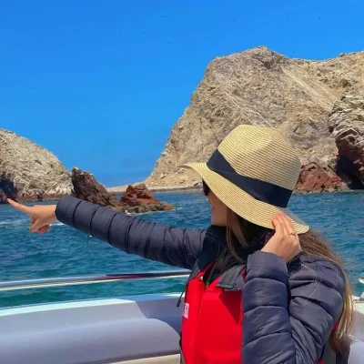 How to take tours in Ballestas Islands Peru.