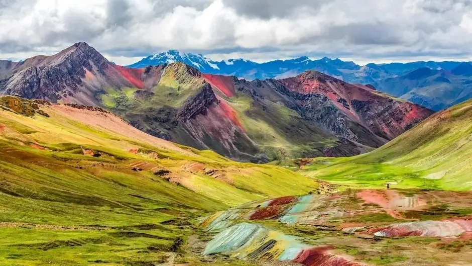 Rainbow Mountain
